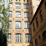 Kuenstlerloft Im Herzen Von Kreuzberg
