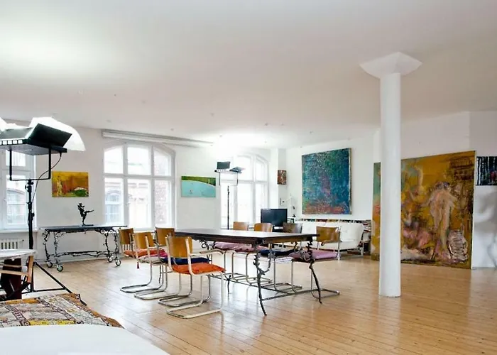 Kuenstlerloft Im Herzen Von Kreuzberg